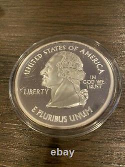 U. S. Statehood Quarter Commemorative 1/4 Pound. 999 Fine Silver, Capsule